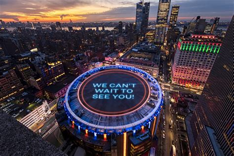 Madison square garden is located at 4 pennsylvania plaza in new york, ny. Madison Square Garden to welcome fans back for Knicks ...