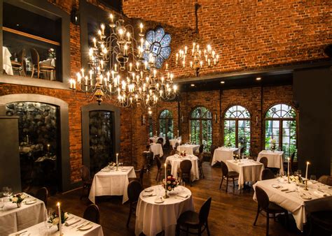 13 Haunted Restaurants You Need to Visit Before (or After) You Die