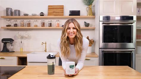 Sportscaster Erin Andrews talks motherhood, fertility journey and the