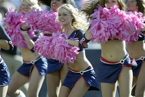 10 Style And Makeup Rules All Nfl Cheerleaders Must Follow