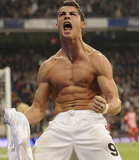 Muscular Cristiano Ronaldo Does 3000 Sit Ups A Day Who Ate All The Pies