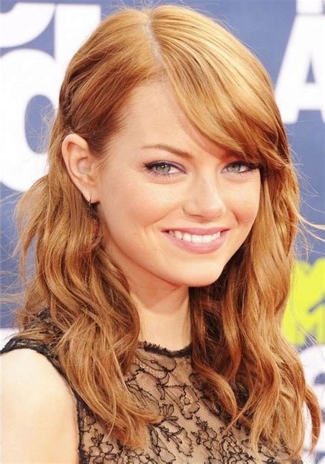 Emma stone looks so convincing as a brunette, it's hard to believe she's actually a natural blonde. Top 26 Emma Stone Hairstyles - Pretty Designs