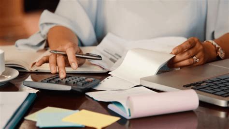 6 Tips To Improve Your Accounts Receivable Management