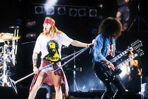 Watch Guns N Roses Play ‘dont Cry In Tokyo In 1992 Rolling Stone
