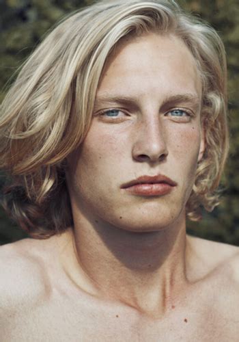 Classify Danish Male Model Malthe Kristensen