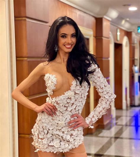 Know About Fabiola Valentine Former Miss Puerto Rico