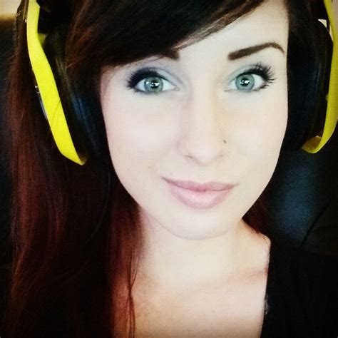 Omgitsfirefoxx Sexy Pictures 76 Pics The Girls