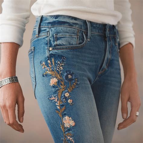 Embroidered Straight Leg Stretch High Rise Jeans Sejorita Embroidered Jeans Outfit