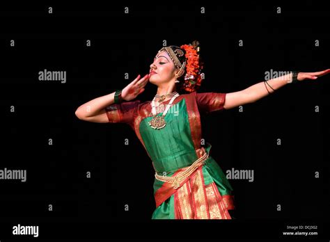 Classical Indian Dance Form Young Beautiful Woman Lady Girl Dancing Traditional Kuchipudi Style