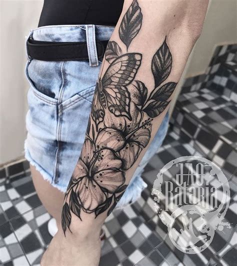Blue and white mandala outer forearm tattoo. Blackwork Unterarm Cross Stitch in 2020 | Half sleeve ...