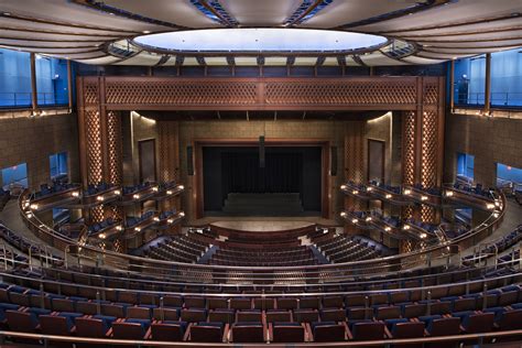 Photo & Video Tour: What the Dr. Phillips Center looks like at night
