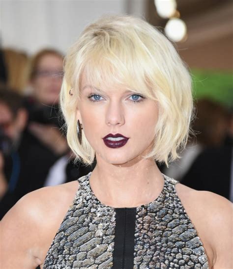 Taylor Swift S Beauty Evolution Allure