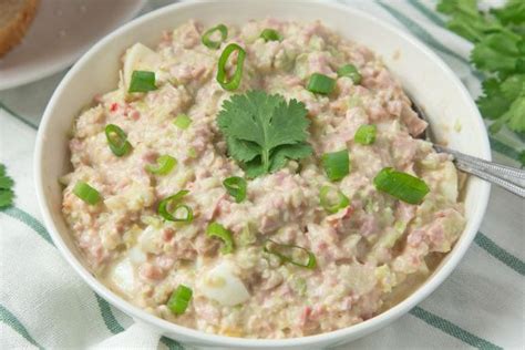 Left out the eggs because i was too lazy to boil up some. Paula Deen's Best Ham Salad Sandwich Recipe - Food.com ...