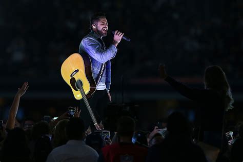 Typically, these actors have won an academy award for best actor or for best supporting actor. Who Has the Most 2018 ACM Awards Nominations?