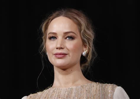 jennifer lawrence opens in up 73 questions interview for vogue trendradars