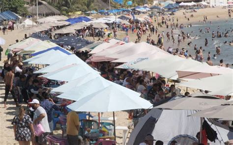 Turistas dejan más de mil millones de pesos El Sol de Acapulco Noticias Locales