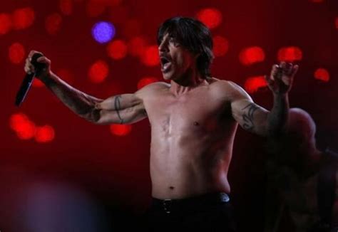 Red Hot Chili Peppers Lead Singer Expected To Recover After Hospitalization