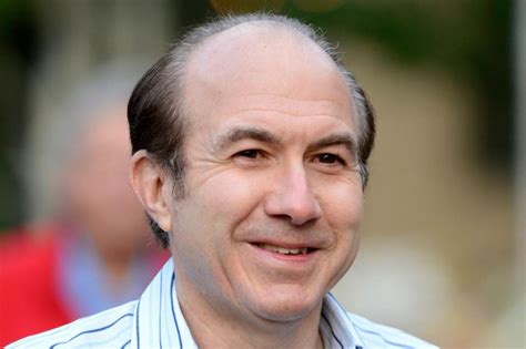 Ousted Viacom Ceo Gives Up On Paramount Pictures Sale
