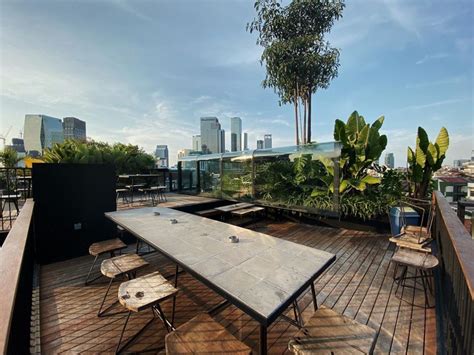 Berikut rekomendasi 10 studio foto kami melayani jasa foto produk, company profile, dokumentasi event/acara, edit foto, dan freelance fotographer untuk anda yang berlokasi di jakarta. 12 Rekomendasi Tempat Nongkrong Rooftop di Jakarta yang ...