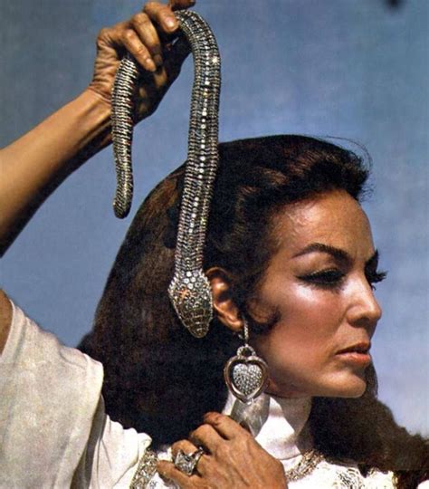 Cartier unveils four maria felix high jeweled crocodile. Maria Felix - Cartier