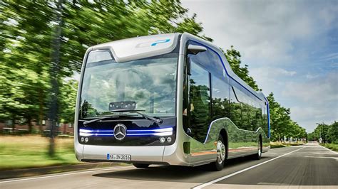 Mercedes Benz Future Bus Der Bus der Zukunft fährt fast von allein