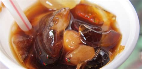 Nama yang menarik, ada ya kucing bisa nangis sampai mengeluarkan air mata. Anti Mainstream! Ini Dia 5 Minuman Unik Dari Asia Tenggara
