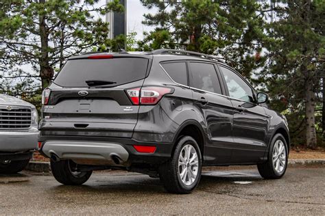 Certified Pre Owned 2018 Ford Escape Se 4wd 4wd Sport Utility