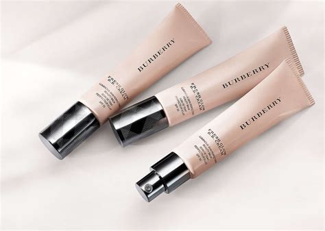 This has a very natural finish and can be built up for denser coverage. The New Fresh Glow Burberry BB Cream