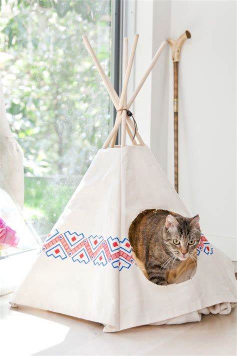 Cat Tipi And The Tale Of Fig Cat Teepee Cat Diy Tipi