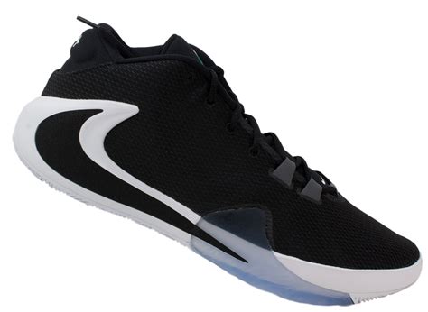 Nike zoom live giannis antetokounmpo men's basketball shoe size 9 black whitetop rated seller. Giannis Antetokounmpo Signed Pair of (2) Nike Zoom Freak 1 ...