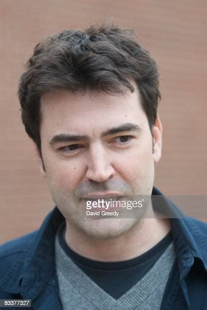 Ron Livingston Campaigns For Barack Obama At Coe College Photos And