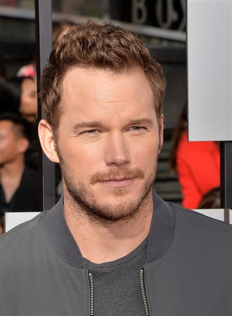 Why Chris Pratt Should Be Your Crush This And Every Summer
