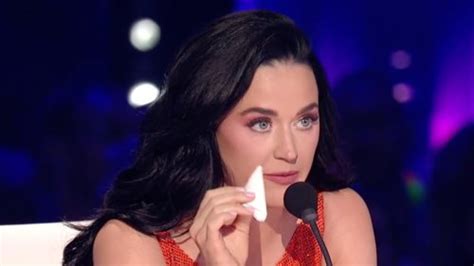 Katy Perry Breaks Down In Tears On Live American Idol Finale After Fan