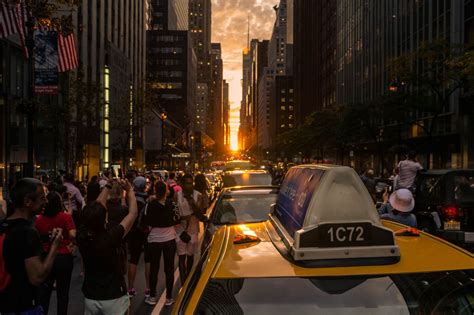 Manhattanhenge 2018 Where To See Nycs Stunning Sunset Curbed Ny