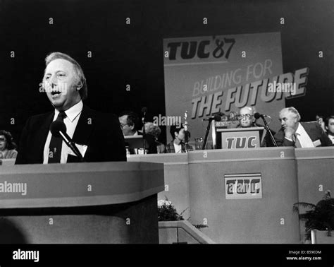 Arthur Scargill 1980s Hi Res Stock Photography And Images Alamy