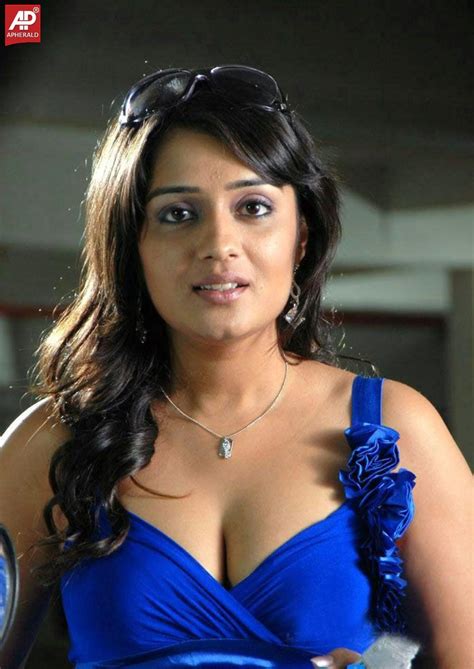Girls message me for hot chat. Telugu Actress Hot Photos