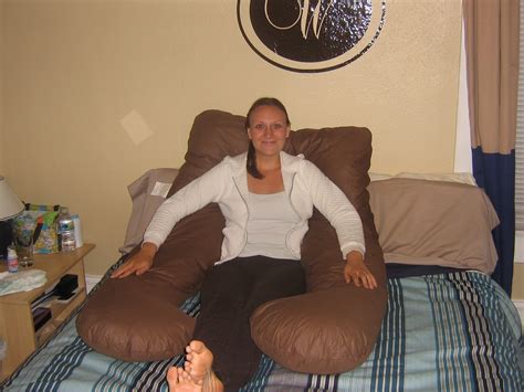 Today's mom® has listened to the biggest concerns of…well, moms of course! Baby Age Review: Today's Mom Cozy Comfort Pregnancy Pillow ...