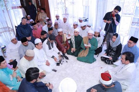 Saksikan perkongsian dari ustazah siti fatahiyah mahamood. Berdebar-debar Tunggu Kelahiran SITI AAFIYAH, Video Cemas ...