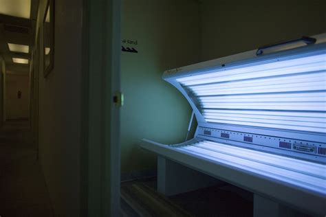 Fda Suggests Tanning Bed Ban For Minors The Boston Globe