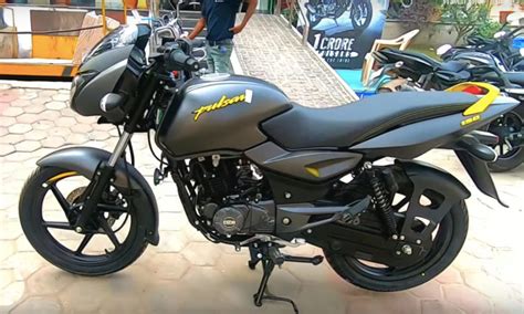 Furthermore, it can generate a max power of 14ps at 8000rpm and max torque of 13.4nm at. Bajaj Pulsar 150 Neon Collection Detailed In Walkaround Video