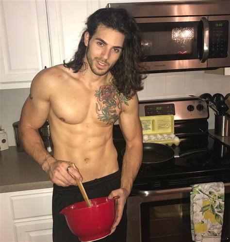 What A Sight To Wake Up Too A Hunk Fixing Breakfast Enrico Ravenna Model R LadyBoners