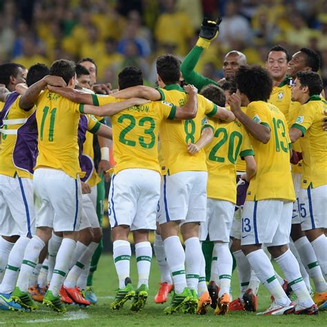 Young Brazilian Football Stars the World Hasn't Heard of Yet | Bleacher ...