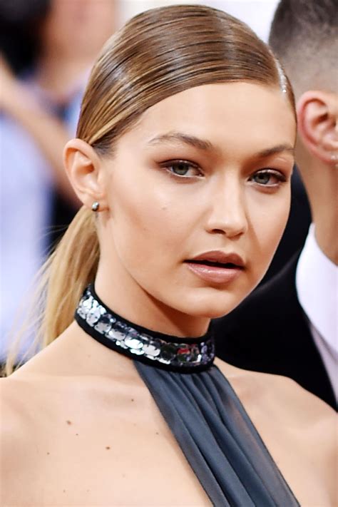 Gigi Hadid Always Wears These Beauty Trends Oye Times