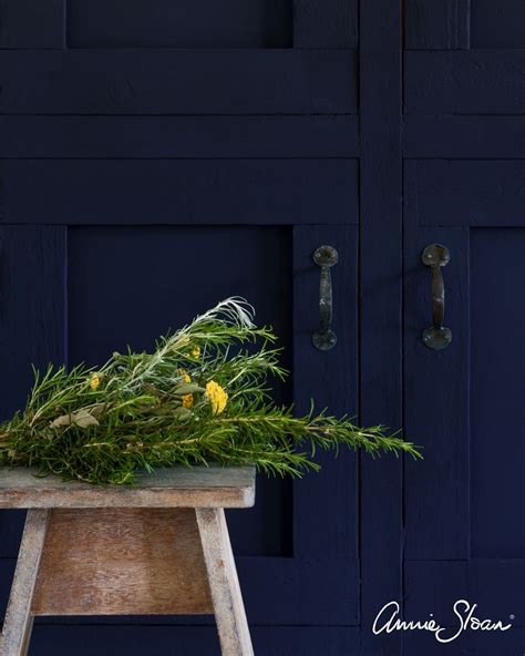 Dark navy blue chalk paint,how to make navy blue chalk paint,navy blue chalk paint colors,navy blue chalk paint dresser,navy blue chalk paint furniture, resolution: Closed | Chalk paint, Annie sloan, Painting furniture diy
