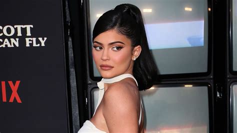 Kuwtk Kylie Jenner Calls Out Fake Screenshot Of Initial ‘brown Skinned