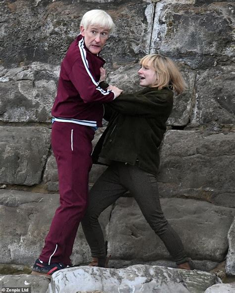Steve Coogan Films Distressing Altercation Scenes As Paedophile Presenter Jimmy Savile Duk News