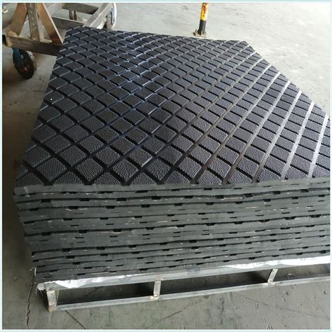 Floor preparation and cleaning, choosing the right affordable floor material cutting and trimming the flooring roll. Horse Trailer Rubber Floor Mats - Carpet Vidalondon
