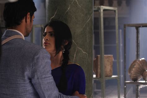 Caught These Pictures Of Ranveer And Ishani Prove Their Aashiqui For