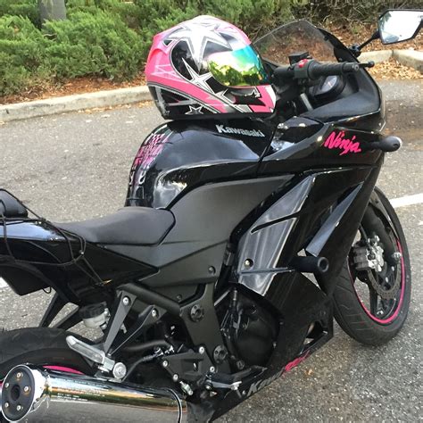 Some sort of matte black wrap basically. Pink and black Kawasaki Ninja 250r | Kawasaki ninja ...