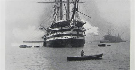 Daily Timewaster Hms Duke Of Wellington Firing A Royal